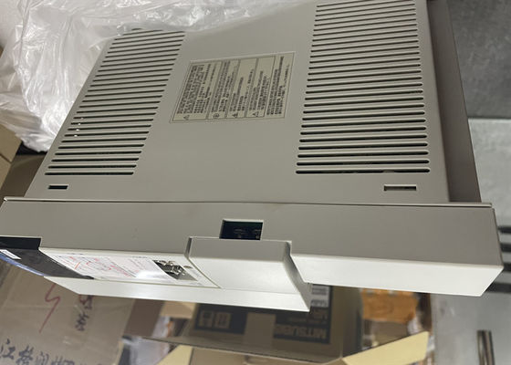 Fase 200 dell'amplificatore 3 di CA Mitsubishi di MR-J2S-500B 5Kw servo - 230VAC 50/60Hz