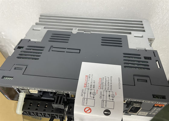 Sig. industriale fase J4 AC170 V di Mitsubishi dell'azionamento di MR-J4-20A 200W servo di 3