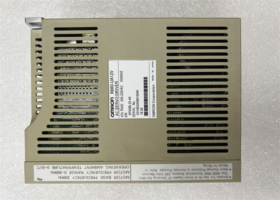 Amplificatore elettrico di CA del servo azionamento di Omron R88D-UA12V servo nel sistema di controllo 230VAC