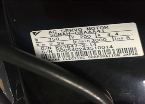 CA SGMAH-08AAA41 industriale 750W 200V 3000RPM di Yaskawa NUOVISSIMO