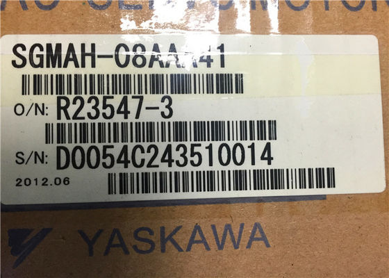 CA SGMAH-08AAA41 industriale 750W 200V 3000RPM di Yaskawa NUOVISSIMO