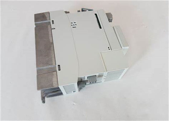 Chilowatt dell'INSTALLAZIONE 0,75 di SERIE STATELINE di Lenze E84AVSCE7512SX0 8400 (1,0 HP)