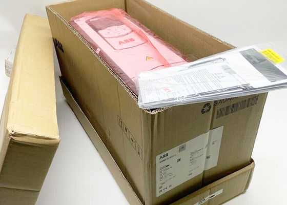 Azionamento dell'invertitore 3AUA0000090435 21A 11KW di frequenza ACS880-01-021A-5