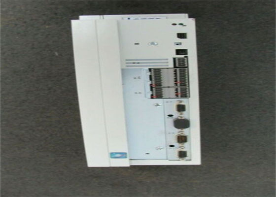 SERVO REGOLATORE di Lenze EVS9323-ER 9300 SERIE 400/480 di VCA un'UNITÀ INCORPORATA di 1,5 chilowatt (2 HP)