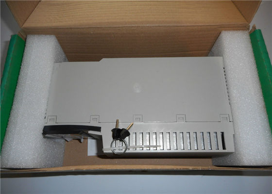 Peso 10 /2/ del CPU 2.00lbs dello SpA di 140CPU65260 Modicon Quantum 4 scanalature