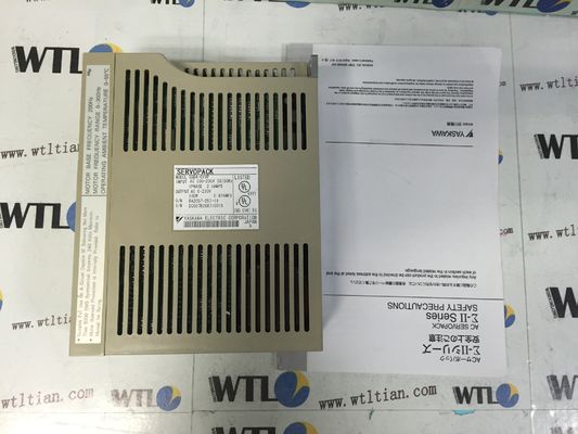 Yasakawa SGDA-01VP   L'azionamento 100W 0.13HP del servomotore di CA ha valutato la capacità
