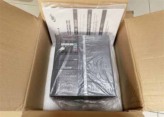 Invertitore variabile Mitsubishi 400V trifase di frequenza FR-F840-05470-2-60
