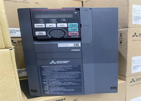 Invertitore variabile Mitsubishi 400V trifase di frequenza FR-F840-05470-2-60