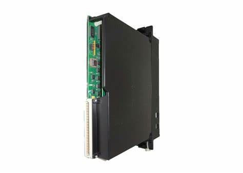 IL CPU DI VIRGULA MOBILE DI GE IC697CPM914 SCRIVE A SINGOLA SCANALATURA 32 MEGAHERTZ A MACCHINA 2000 DI PORTA SERIALE DISCRETA DELL'INGRESSO/USCITA UNO
