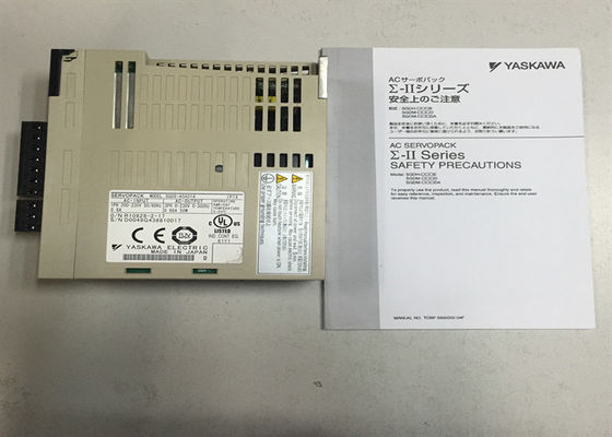 Il servomotore di CA di Yasakawa SGDS-A5A01A guida il SERVO AMPLIFICATORE di SIGMA-III 1 FASE 200V