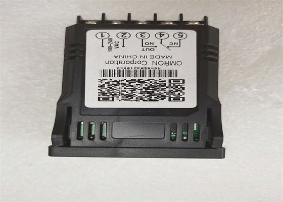 Il RELÈ del REGOLATORE di TEMPERATURA di Omron E5GN-R1TC 1 HA PRODOTTO 100-240 VCA 50/60 di hertz di BACCANO 1/32