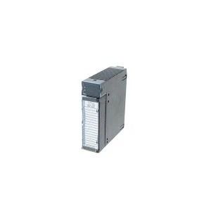 GE IC693MDL330 HA PRODOTTO IL MODULO 8 PUNTI 2 AMP 120/240 DI VCA
