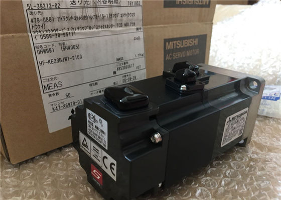 Servomotori eccellenti HF-KE23BJW1-S100 di Mitsubishi 200W MR-E NUOVI in azione