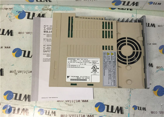Il servo industriale di 50/60HZ SERVOPACK guida YASKAWA SGDS-08A72A 750W