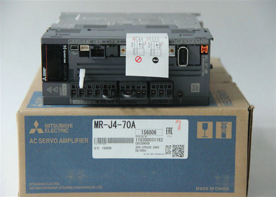 Il servo industriale di MR-J4-70A Mitsubishi guida il servo amplificatore trifase Melservo-J4