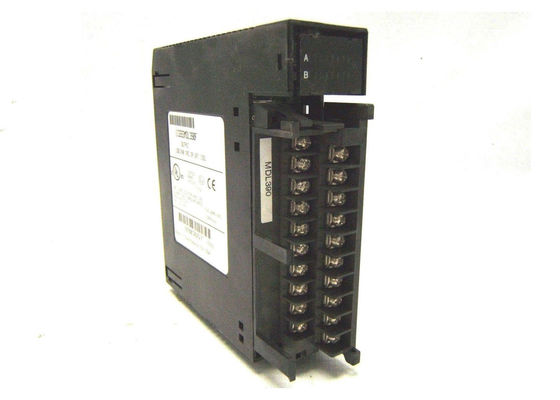 L'AMP 5 DEL MODULO PRODOTTO 2 DI GE IC693MDL390 INDICA 120/240 DI VCA HA ISOLATO