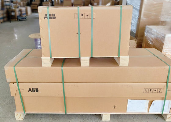 Il CA di bassa tensione dell'invertitore ACS880 di frequenza ACS880-01-246A-3+D150+L501+N5050 guida 132KW