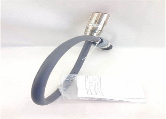 L'invertitore variabile Lenze EWAM001ZM-040-002 di frequenza VA IN AUTOMOBILE il CAVO 1METER