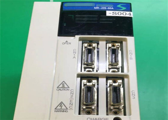 AZIONAMENTO INDUSTRIALE dell'AMPLIFICATORE MR-J2S-60A-S004 3.2A 200-230VAC 600W di CA di Mitsubishi SERVO