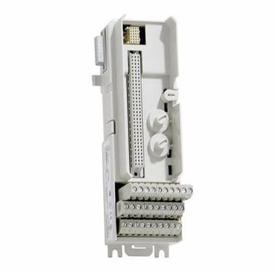 ABB 3BSE008508R1 16 INCANALANO/ISOLATO IN DUE GRUPPI DI 8 CANALI 24 VCC