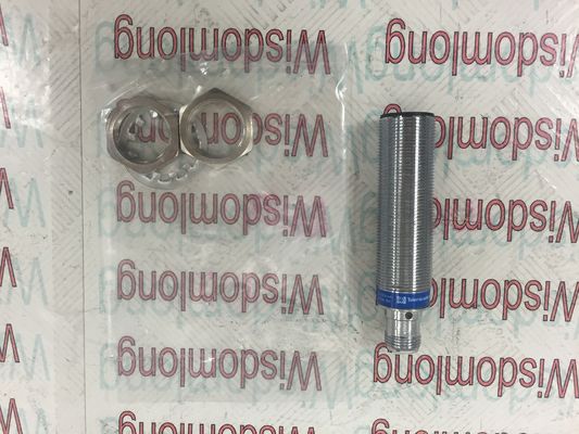Sensori di prossimità induttivi XS618B1PAM12 XS, sensore induttivo XS6 M18 L74mm Sn8mm d'ottone