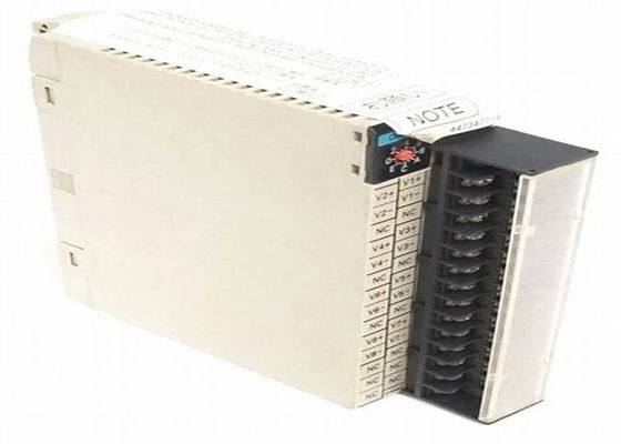 Omron C200H-DA003 HA PRODOTTO la V PRODOTTA 8X 1-5 V di ANALOGHI -10 - 10 del MODULO 8