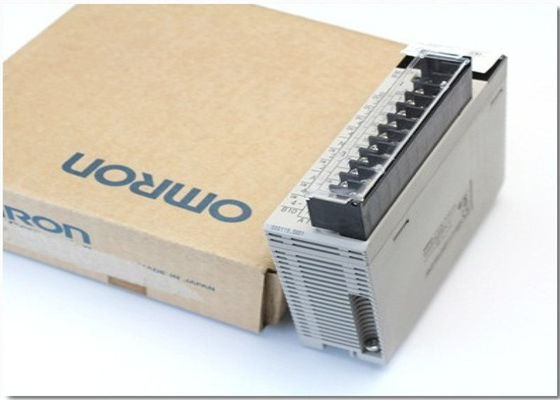 Controllore logico programmabile dello SpA di DATI del CPU 12KS PROG 448 del DUPLEX di Omron CS1D-CPU67H