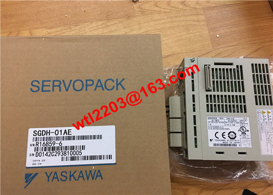 Il servo industriale 50/60HZ guida YASKAWA SGDH-01AE SERVOPACK nuovissimo
