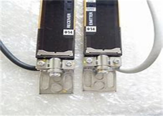 Controllore logico programmabile LEGGERO dello SpA della TENDA di SICUREZZA di Omron F3SJ-A0875P14