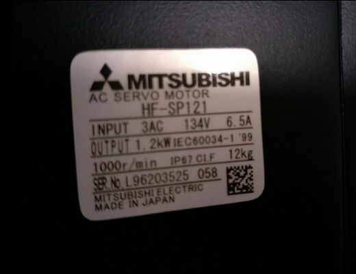 Serie industriale 1W 2000RPM di HF di Mitsubishi del servomotore di CA HF-SP121