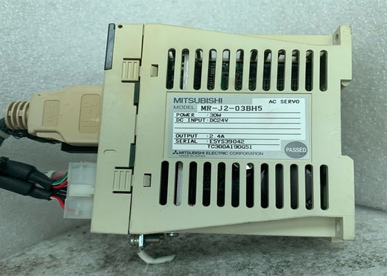 Il servo industriale di CA MR-J2-03BH5 guida il servo amplificatore di Mitsubishi