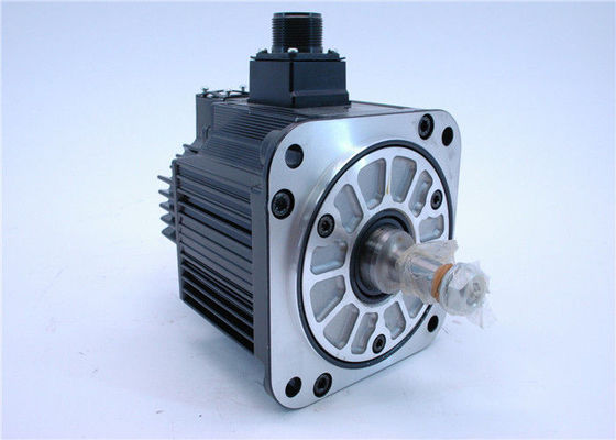 Servomotore originale nuovo 450W 3.8A di industriale di SGMG-05ASRCS 1PCS nuovo e di Yaskawa di CA
