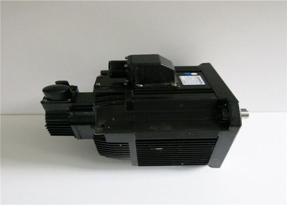 SERVOMOTORE sincrono di CA del servomotore 3200W 200V 20.9A di CA di bYaskawa SGMDH-32A2A-YR13