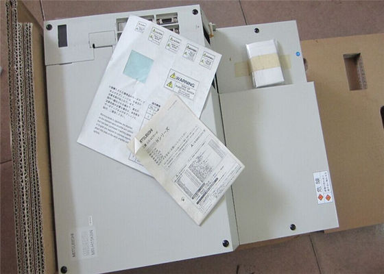 Il SERVO di serie di Mitsubishi Melservo MR-H GUIDA il servo amplificatore MR-H15KBN-S300 di CA NUOVO
