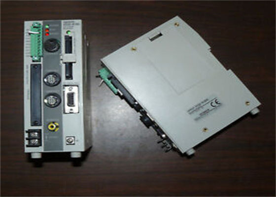 Controllore logico programmabile dello SpA del LETTORE DI CODICI A BARRE 2D NPN 20.4-26.4VDC di Omron V530-R160E