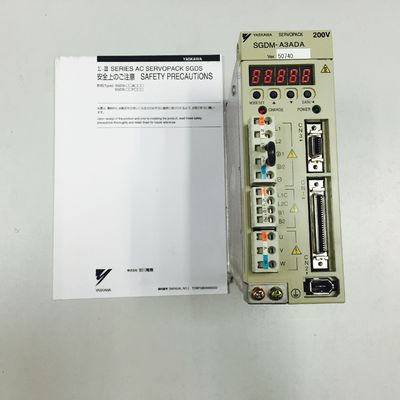 Il servo industriale 50/60HZ guida YASKAWA SGDM-A3 ADA Servopack 1PH 200-230V 0.82A