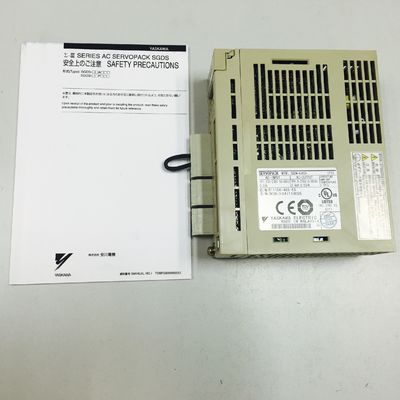 Il servo industriale 50/60HZ guida YASKAWA SGDM-A3 ADA Servopack 1PH 200-230V 0.82A