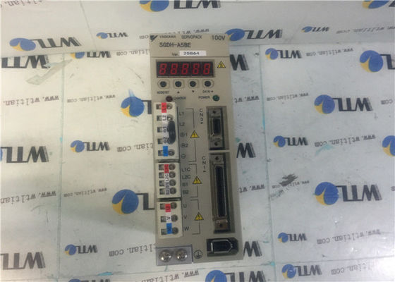 Il servo industriale di 50/60HZ SERVOPACK guida YASKAWA SGDH-A5BE 50W