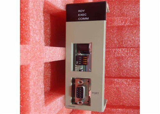 Scanalatura interna del bordo di Omron CS1D-LCB05D in controllore logico programmabile dello SpA dei comitati per il controllo del ciclo dell'unità del CPU
