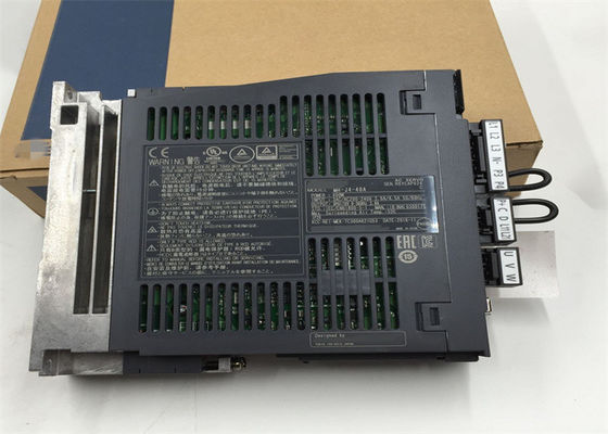 SERVO servo azionamento dell'AMPLIFICATORE MR-J4-200A 2KW 200V di Mitsubishi NUOVO in azione