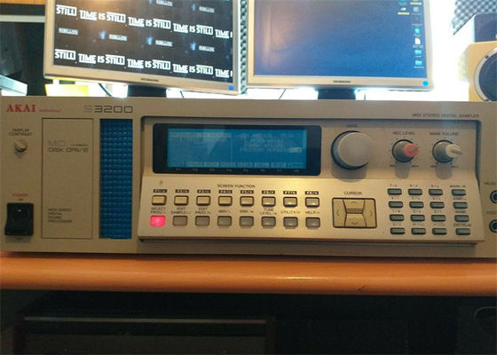 Controllore logico programmabile dello SpA del PONTE di Omron S3200-NSUG4-OOE SYSNET (CC)