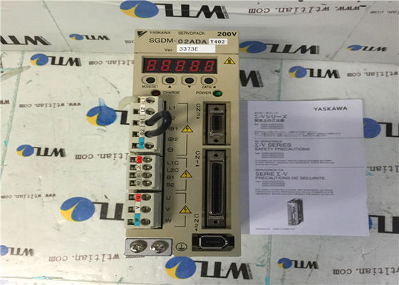 Il servo industriale di 50/60HZ SERVOPACK guida YASKAWA SGDM-02ADAY402 200W