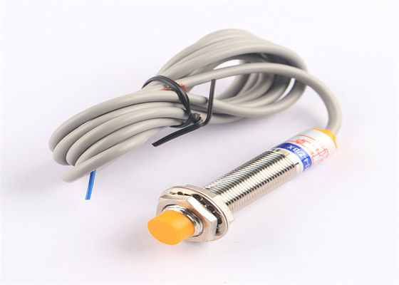 IL METALLO DEL SENSORE DI PROSSIMITÀ DI LJ12A3-4-Z/BX 6-36VDC 12MM VARIA 4MM NESSUN 3WIRE
