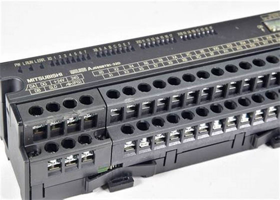 IL MODULO A DISTANZA 32 DELL'INGRESSO/USCITA DI AJ65SBTB1-32D INTRODUCE 24 VCC 45 DI MA UNO DI TIPO DEL CAVO