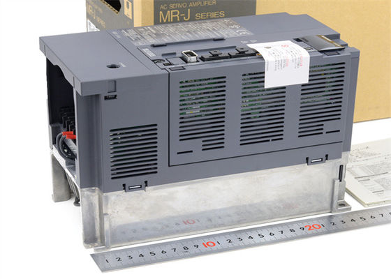 SERIE dell'AMPLIFICATORE MELSERVO-J3 di CA di MITSUBISHI MR-J3-350B4 SERVO 3,5 chilowatt SSCNET III 400 VCA trifase