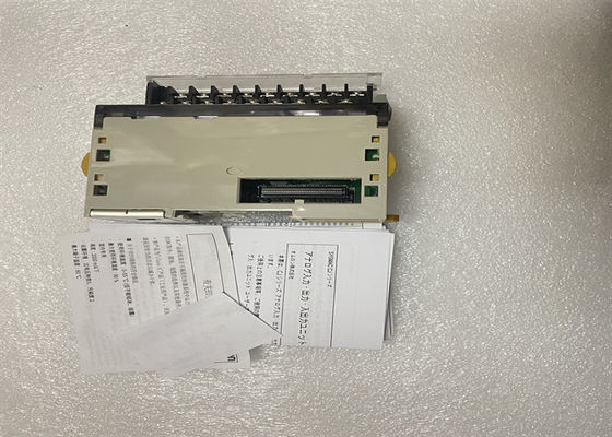 L'automazione di CJ1W-AD081-V1 Omron e la serie della sicurezza CJ HANNO INTRODOTTO L'ANALOGO del MODULO 8