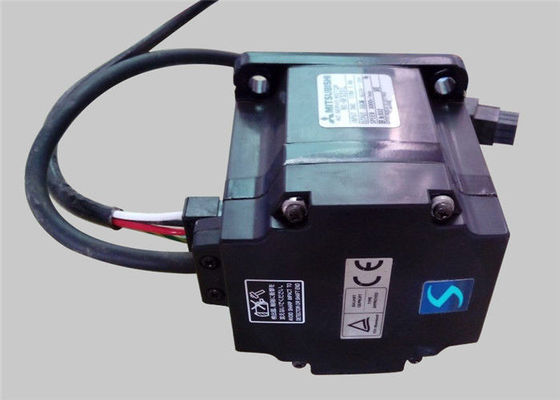 SERVOMOTORE 200 W 3000 GIRI/MIN. DI MITSUBISHI HC-UFS23K 118 VCA 1,1 AMP