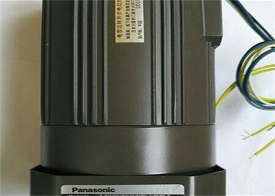 IL MOTORE A CORRENTE ALTERNATA di Panasonic M9RZ90GB4GGA INTRODUCE il servomotore industriale di 220/230V 90W 1600 giri/min.