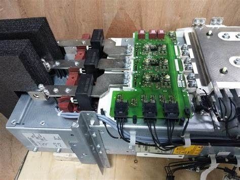 Verricello a motore di Siemens 6SL3352-1AG35-8EA1 per CC di 510-750 V, modulo del motore di 490 A 3 fasi