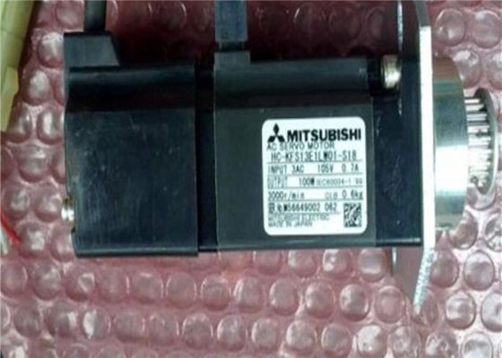 NUOVO servomotore industriale HC-KFS13E1LW01-S18 3AC 105V 0.7A di Mitsubishi 100W